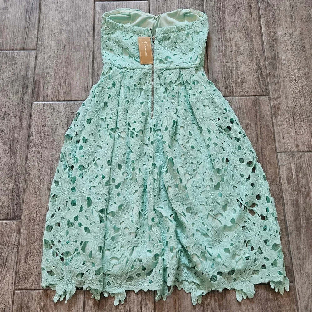 Alya Francesca's Strapless Lace Dress Size S Mint NEW Floral Sweetheart Midi